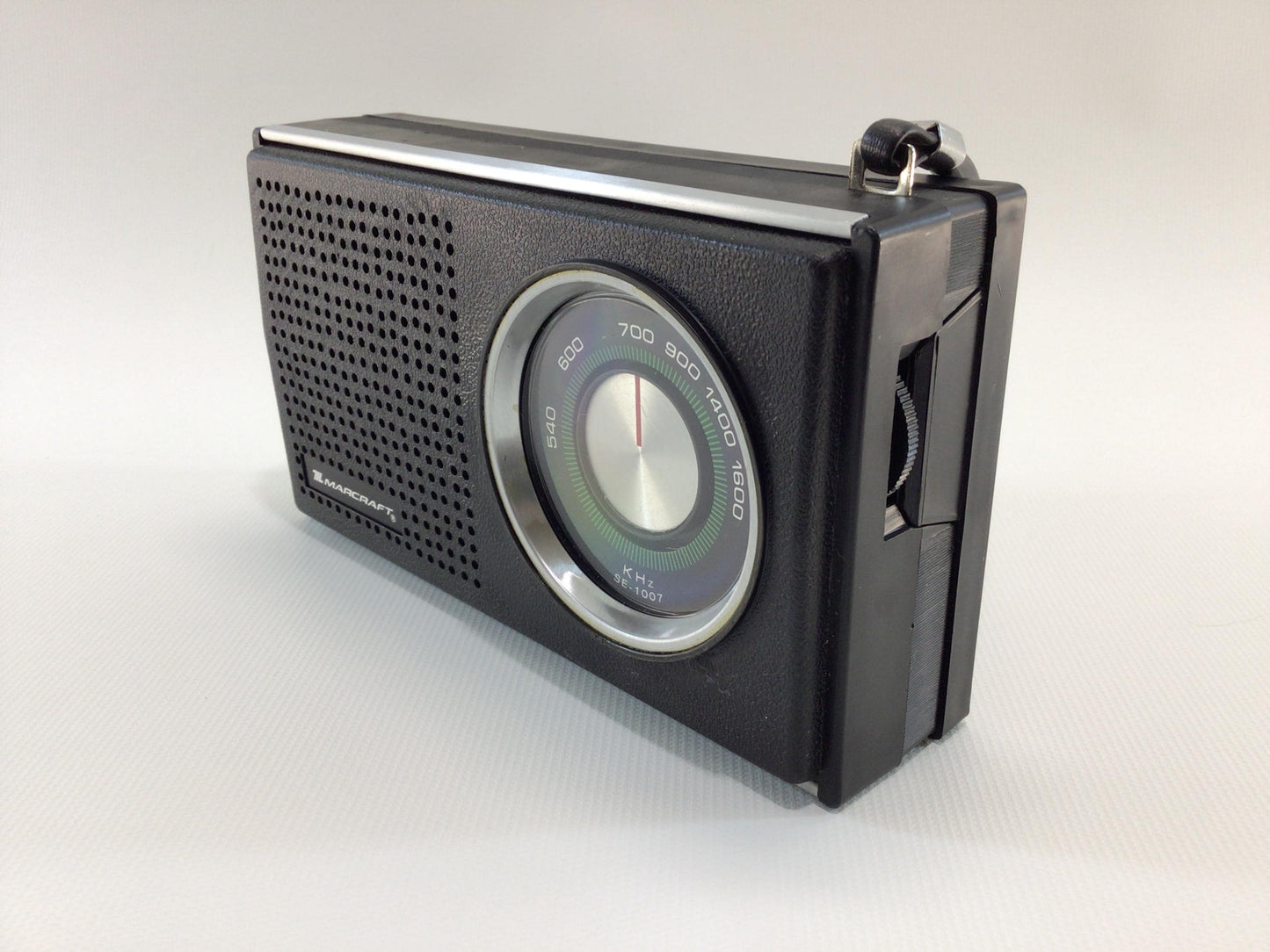 Vintage 7 Transistor Pocket AM Radio Marcraft Model SE-1007 Analog Audio Electronics - Nonworking Parts Repair Display