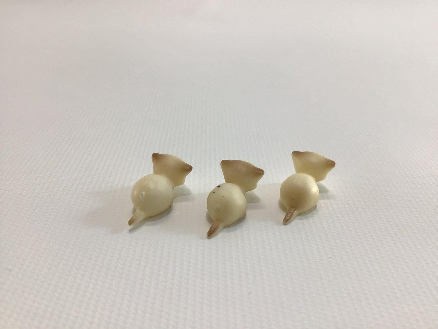 Vintage Miniature Resin Kitten Figurines Dollhouse Display Assemblage Arts and Crafts Pieces