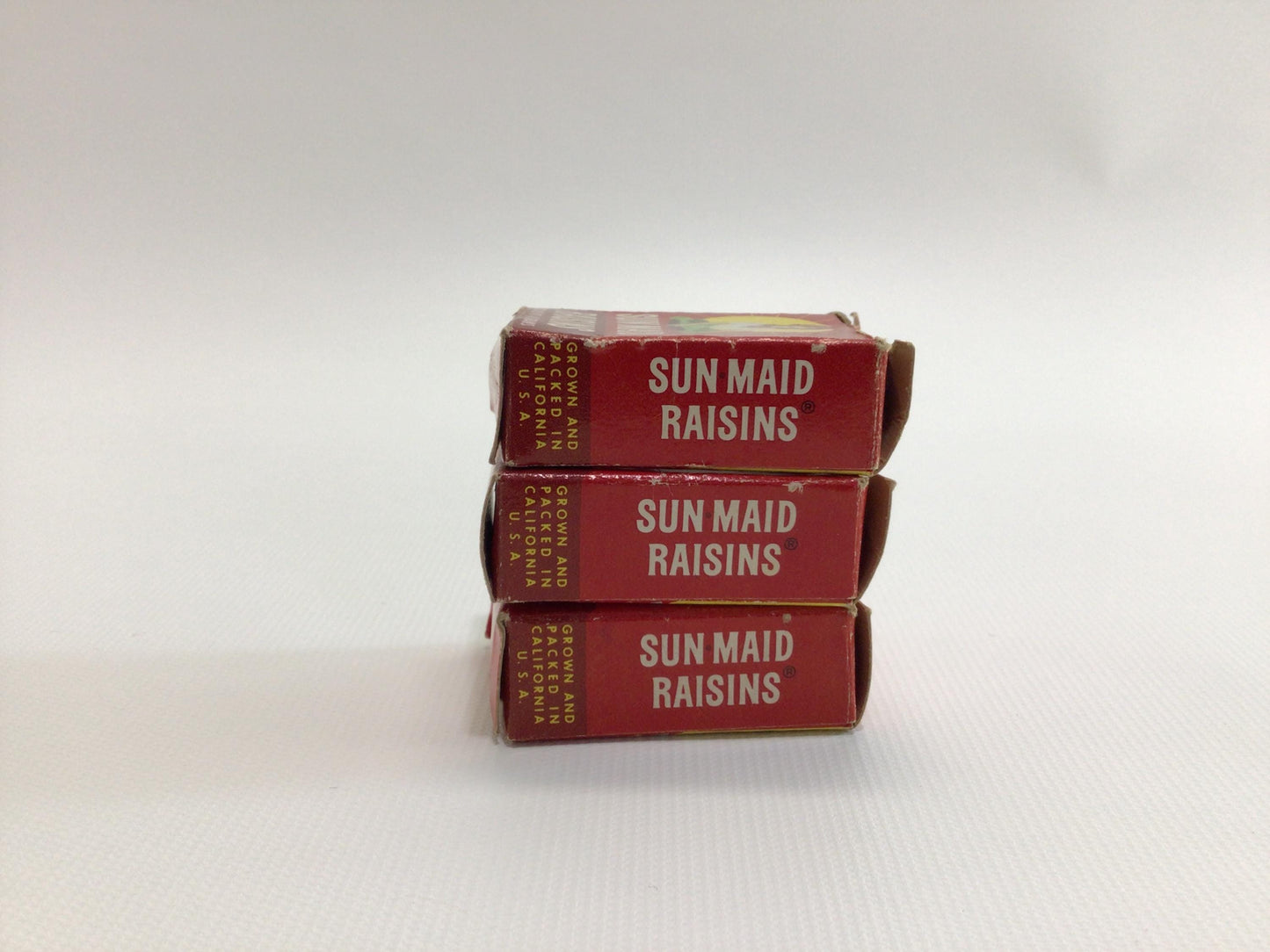 Sun Maid Raisins 1/2 oz Snack Boxes Vintage School Lunch Ephemera