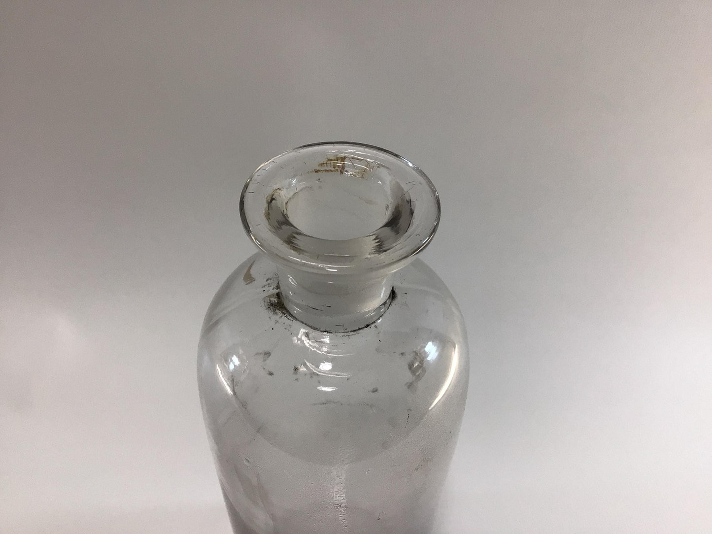 Antique Clear Glass Ground Stopper Apothecary Medicine Bottle