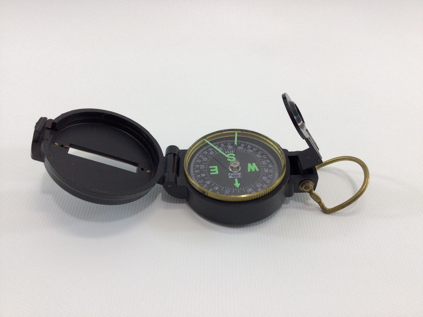 Pocket Compass Closed Face Edge Mark Engineer Lensatic Vintage Made in Japan Hiking Outdoor Sporting Equipment