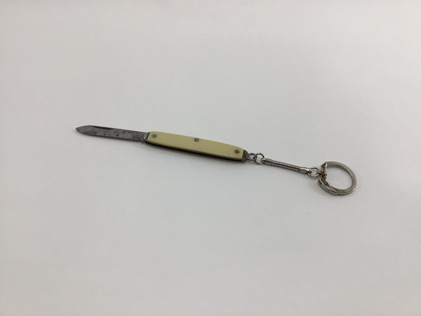 Vintage 3" Single Blade Keychain Pocket Knife