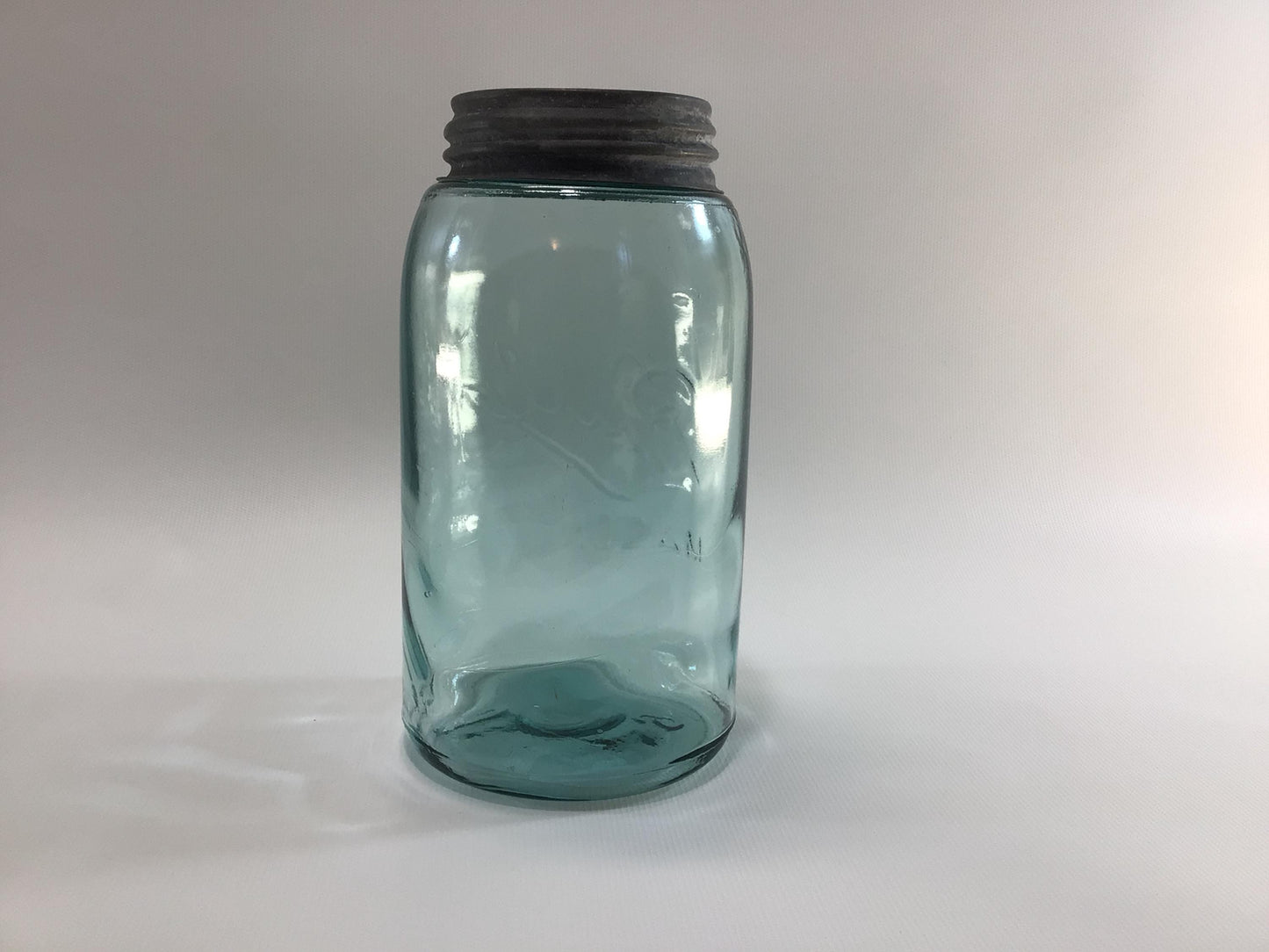 Vintage Blue Glass Ball Mason Jar One Quart J6 with Zinc Lid