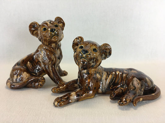 Vintage Retro Home Decor Ceramic Lion Cubs Hand Painted 80's Home Decoration OOAK Figurines Bookshelf Fireplace Mantle Sitters