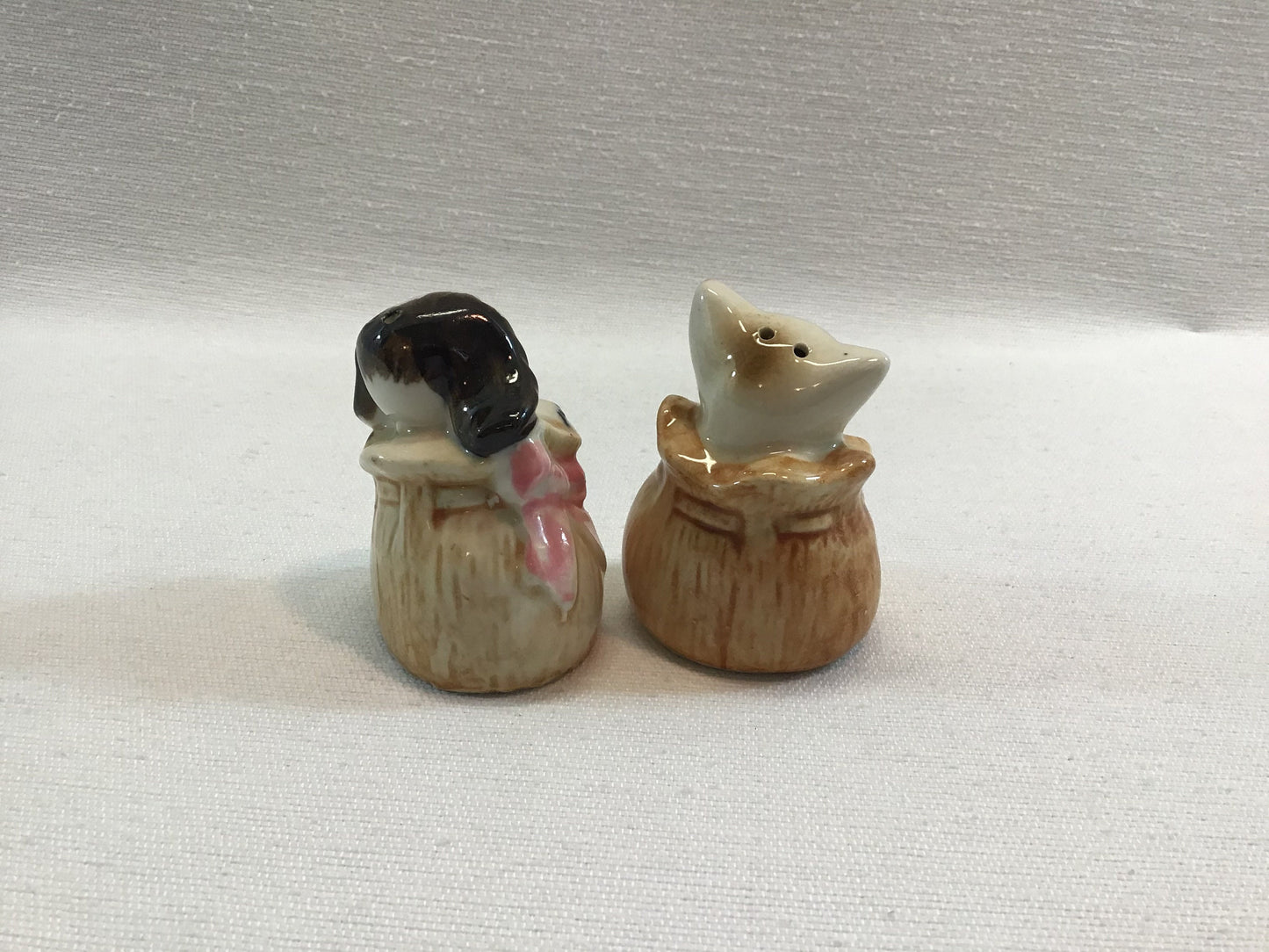 Vintage Puppy and Kitten Salt & Pepper Shaker Set Mid Century Ceramic Made in Japan