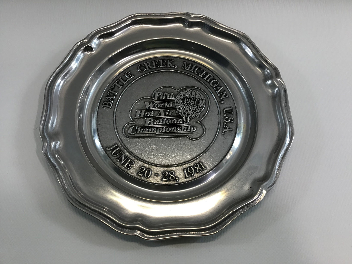 1981 RWP Pewter Collector Plate Hot Air Balloon Championship Battle Creek Michigan Wilton Armetale Plough