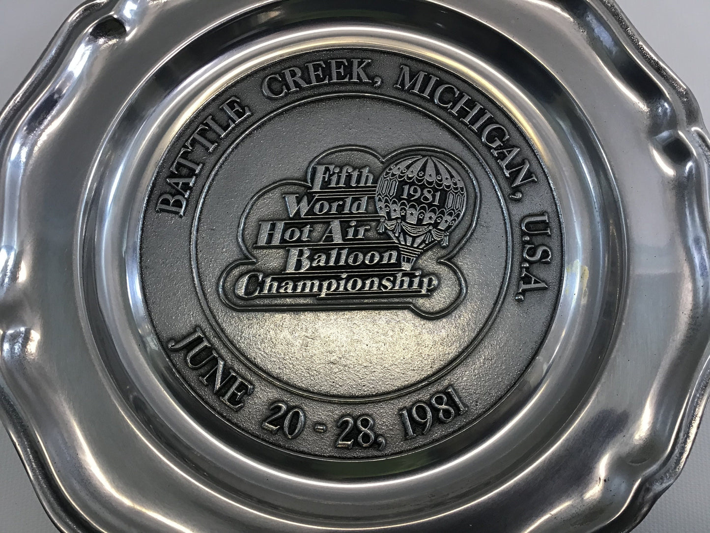 1981 RWP Pewter Collector Plate Hot Air Balloon Championship Battle Creek Michigan Wilton Armetale Plough