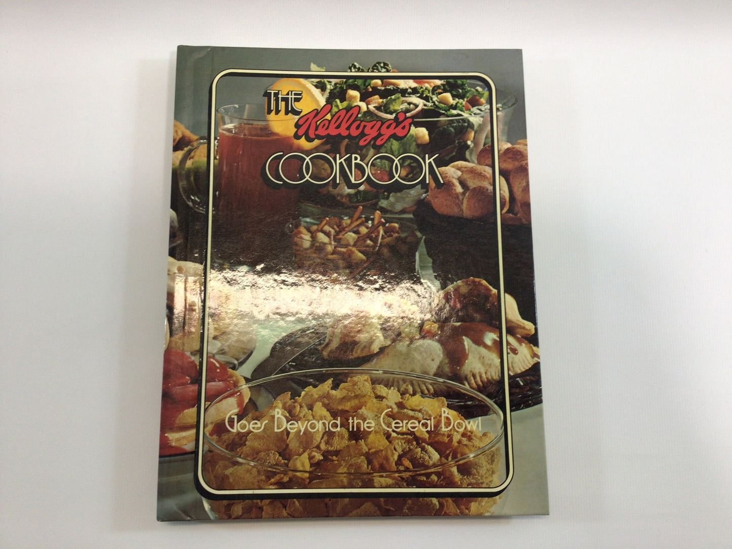 Vintage Cookbook The Kellogg's Cookbook by Kellogg's Co. Copyright 1978