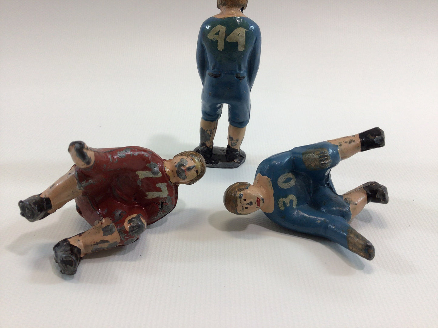 1930s Toy Football Player Action Figures Sheila Toys Lead Cast 2 Linemen and 1 Back.