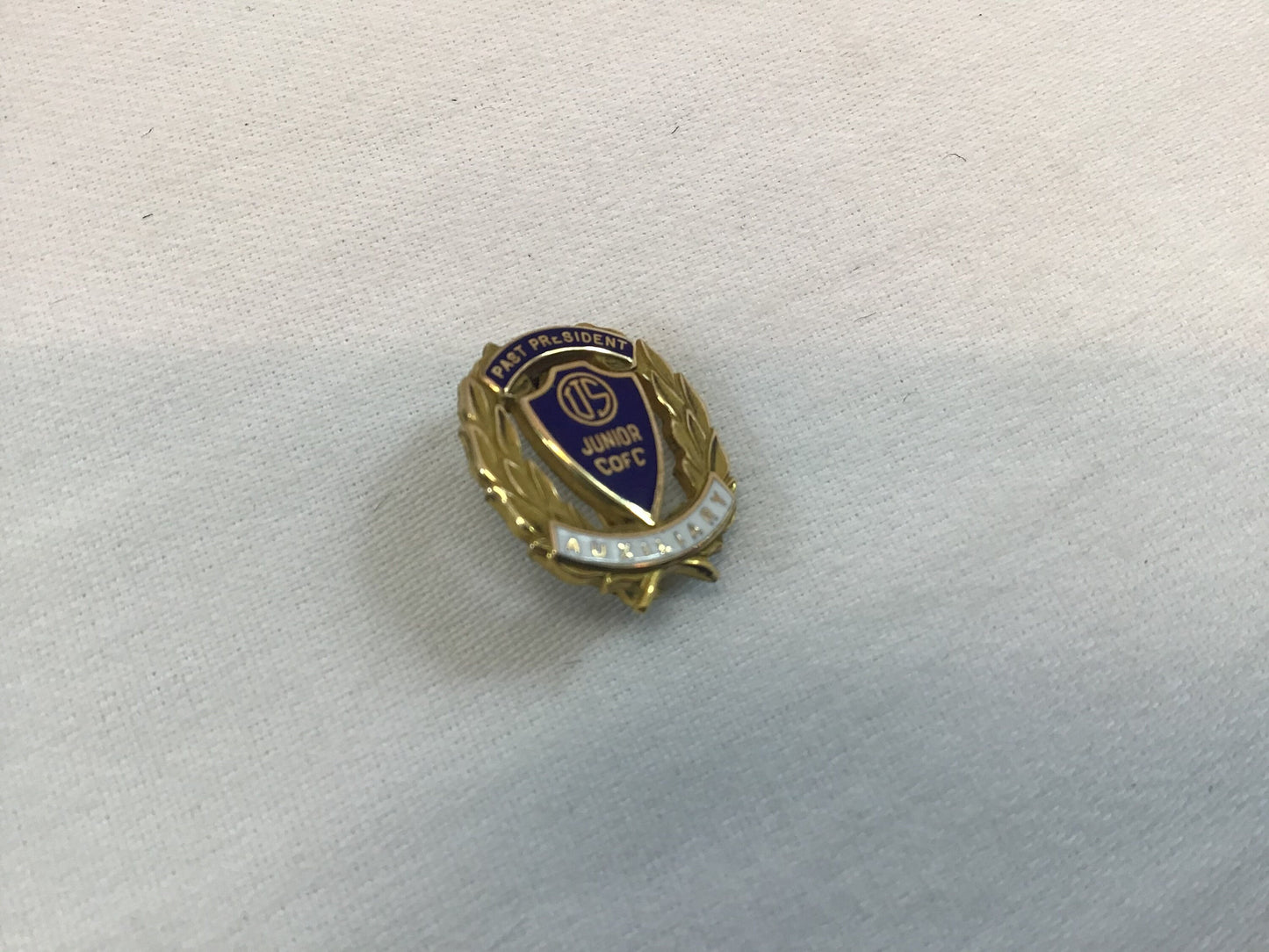 Vintage Past President Junior C of C Auxiliary Chamber of Commerce Pin