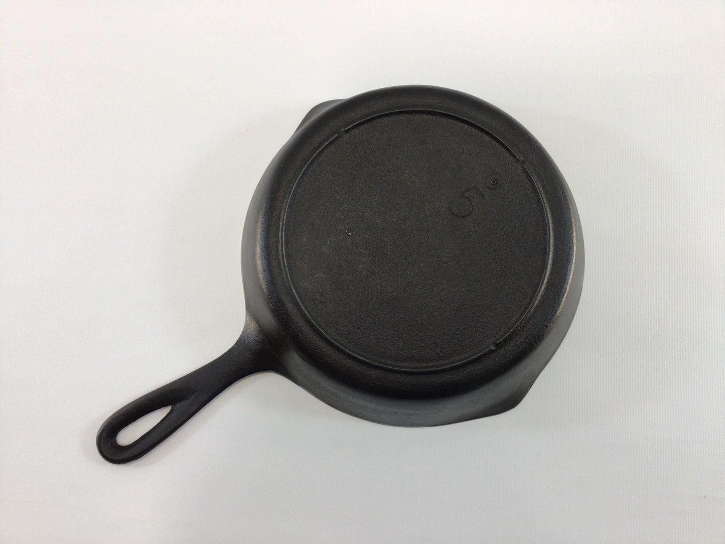Cast Iron Skillet 3 Notch  No. 5 Antique Collectible Cookware Home Decor