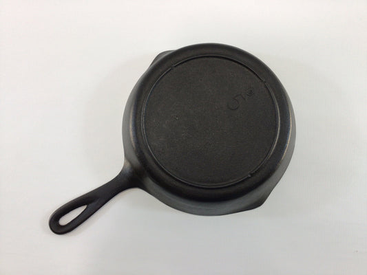 Cast Iron Skillet 3 Notch  No. 5 Antique Collectible Cookware Home Decor