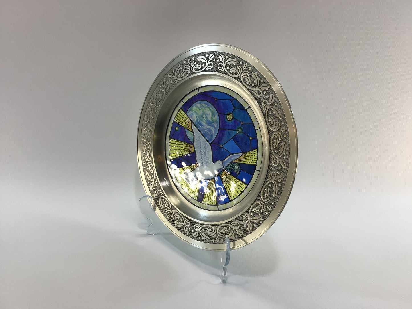 Pewter Stained Glass 10" Plate Christmas Plate Peace on Earth Vintage US Historical Society Collector's Series