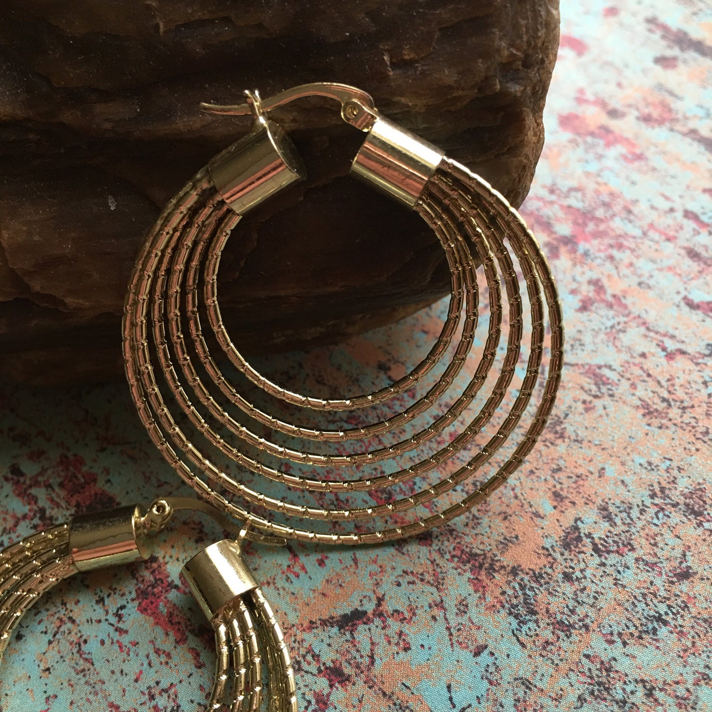 Mod Wire Hoop Earrings Gold Tone Stacked Multi Pierced Everyday Evening