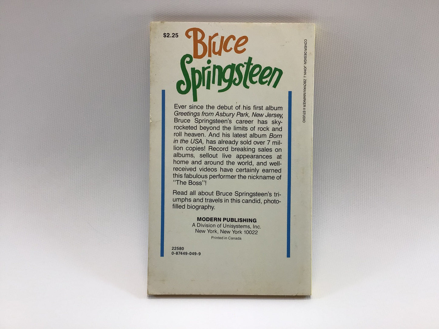 Vintage Paperback Book Bruce Springsteen The Boss Copyright 1985