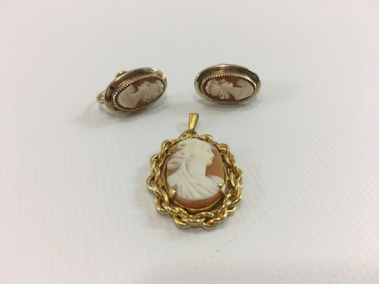 Cameo Pendant and Earrings Gold Tone Vintage Jewelry Set