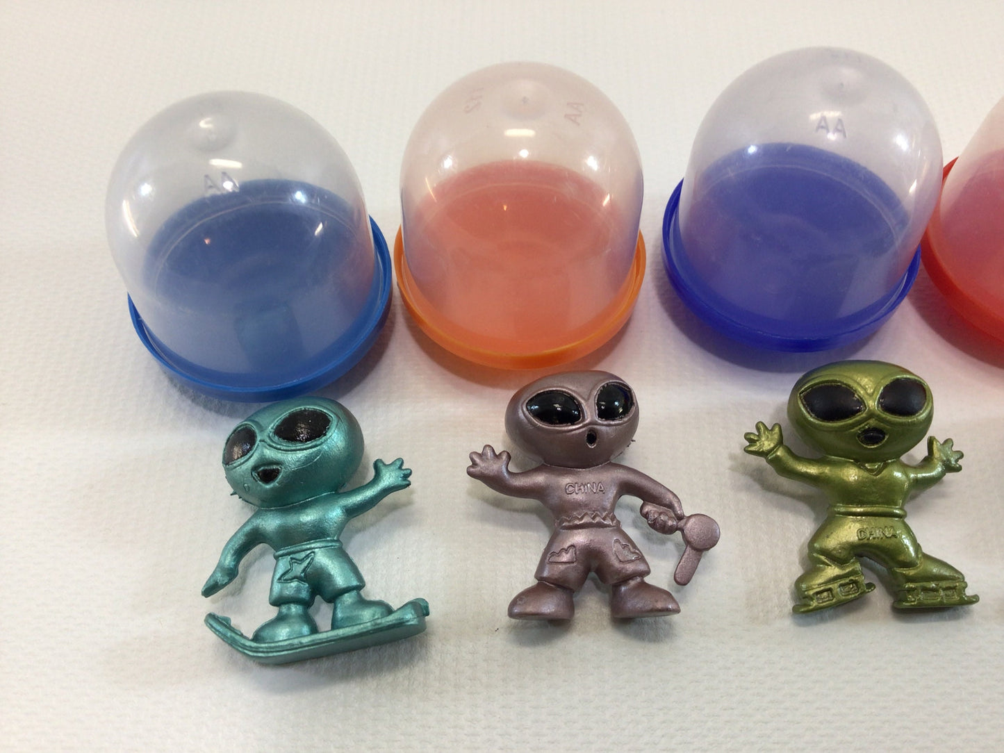 1980s Alien Extreme Sports Vintage Toy Gumball Vending Machine Prize Lot of 5 Random Figures in Capsule