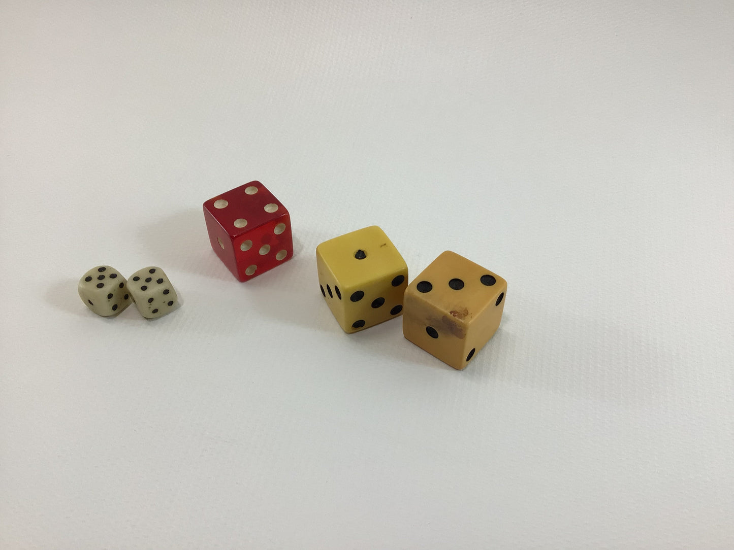 Vintage Dice Lot 1 Red Acrylic 2 Butterscotch 2 Miniature Game Parts Pieces