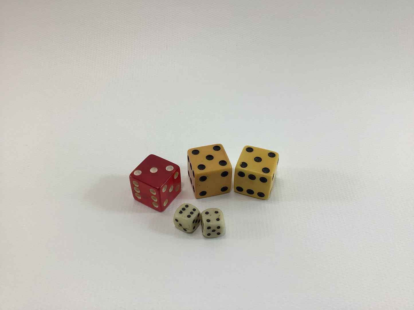 Vintage Dice Lot 1 Red Acrylic 2 Butterscotch 2 Miniature Game Parts Pieces