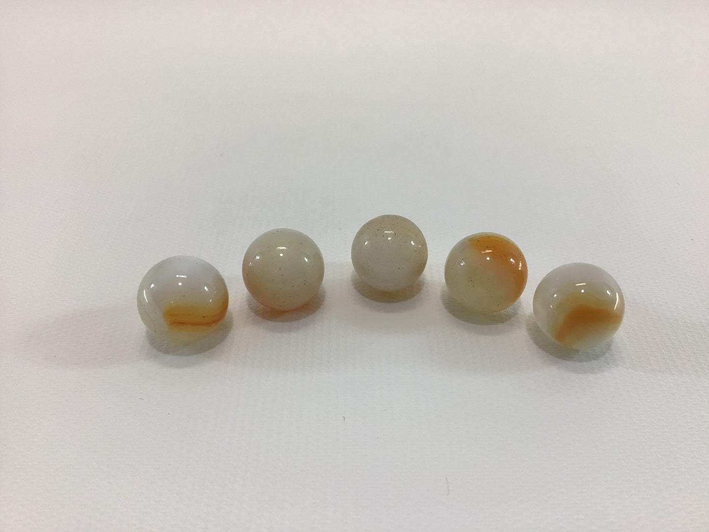 Brush Patch Burnt Orange and White Vintage Toy Marbles 15mm Lot of 5