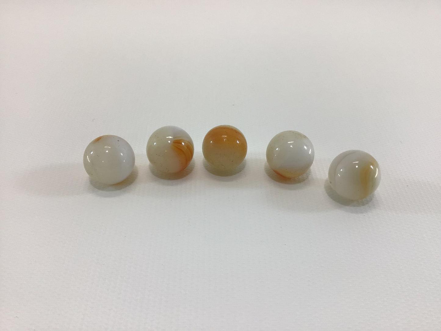 Brush Patch Burnt Orange and White Vintage Toy Marbles 15mm Lot of 5